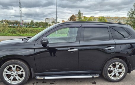 Mitsubishi Outlander III рестайлинг 3, 2013 год, 1 150 000 рублей, 4 фотография