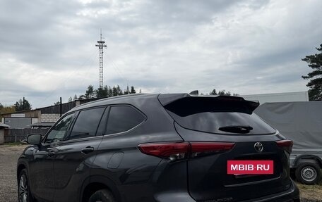 Toyota Highlander, 2021 год, 4 690 000 рублей, 4 фотография