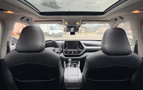 Toyota Highlander, 2021 год, 4 690 000 рублей, 13 фотография