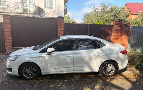 Citroen C4 II рестайлинг, 2015 год, 600 000 рублей, 2 фотография