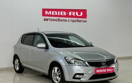 KIA cee'd I рестайлинг, 2010 год, 520 000 рублей, 3 фотография