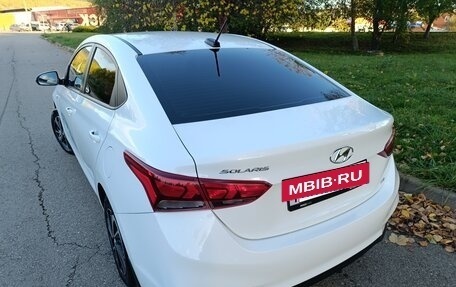 Hyundai Solaris II рестайлинг, 2018 год, 1 355 000 рублей, 5 фотография