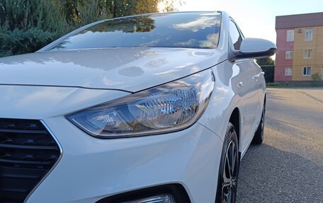 Hyundai Solaris II рестайлинг, 2018 год, 1 355 000 рублей, 19 фотография