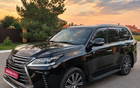 Lexus LX III, 2018 год, 8 500 000 рублей, 4 фотография