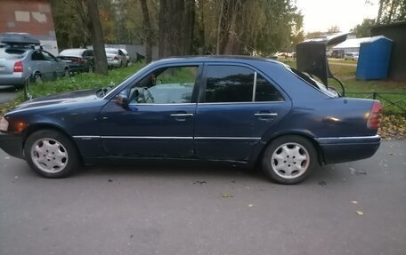 Mercedes-Benz C-Класс, 1995 год, 180 000 рублей, 2 фотография