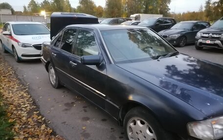 Mercedes-Benz C-Класс, 1995 год, 180 000 рублей, 3 фотография