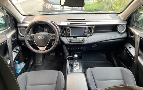 Toyota RAV4, 2016 год, 2 400 000 рублей, 20 фотография