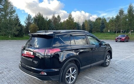 Toyota RAV4, 2016 год, 2 400 000 рублей, 7 фотография