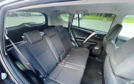 Toyota RAV4, 2016 год, 2 400 000 рублей, 27 фотография