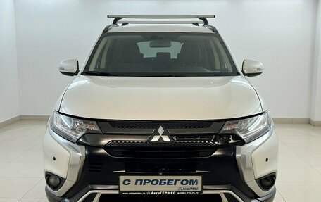 Mitsubishi Outlander III рестайлинг 3, 2021 год, 2 150 000 рублей, 2 фотография