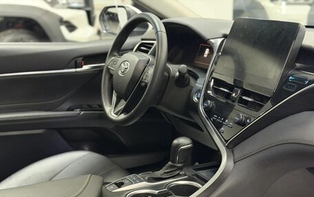 Toyota Camry, 2021 год, 3 185 000 рублей, 11 фотография