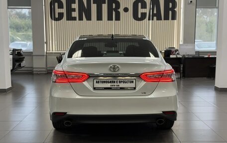 Toyota Camry, 2021 год, 3 185 000 рублей, 4 фотография