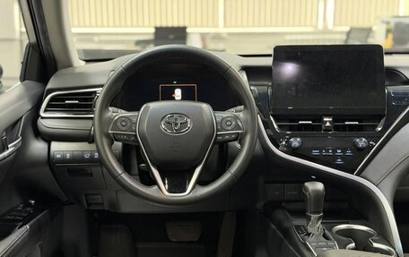 Toyota Camry, 2021 год, 3 185 000 рублей, 10 фотография
