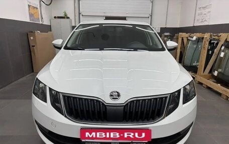 Skoda Octavia, 2019 год, 1 780 000 рублей, 2 фотография