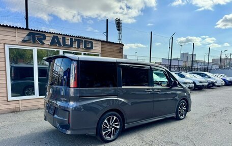 Honda Stepwgn IV, 2018 год, 2 149 000 рублей, 10 фотография