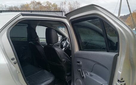 Renault Logan II, 2019 год, 420 000 рублей, 12 фотография