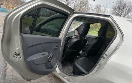 Renault Logan II, 2019 год, 420 000 рублей, 10 фотография