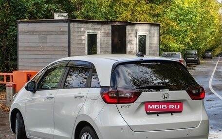 Honda Fit, 2022 год, 1 490 000 рублей, 3 фотография