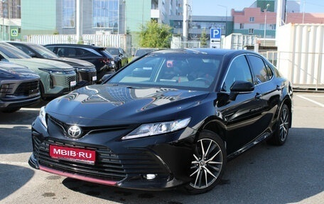 Toyota Camry, 2021 год, 3 400 000 рублей, 1 фотография