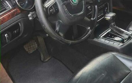 Skoda Superb III рестайлинг, 2010 год, 450 000 рублей, 2 фотография