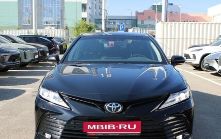 Toyota Camry, 2021 год, 3 400 000 рублей, 2 фотография