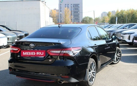 Toyota Camry, 2021 год, 3 400 000 рублей, 4 фотография