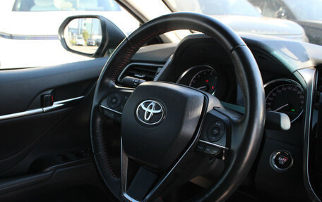 Toyota Camry, 2021 год, 3 400 000 рублей, 14 фотография