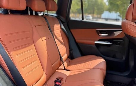 Mercedes-Benz GLC, 2024 год, 6 090 000 рублей, 11 фотография
