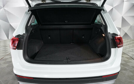 Volkswagen Tiguan II, 2019 год, 2 442 000 рублей, 10 фотография