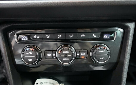 Volkswagen Tiguan II, 2019 год, 2 442 000 рублей, 8 фотография