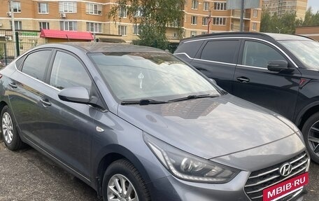 Hyundai Solaris II рестайлинг, 2019 год, 1 215 000 рублей, 3 фотография