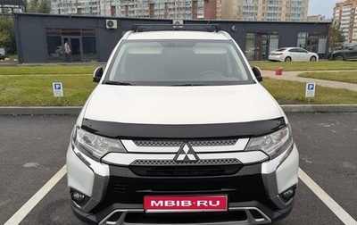 Mitsubishi Outlander III рестайлинг 3, 2019 год, 2 800 000 рублей, 1 фотография