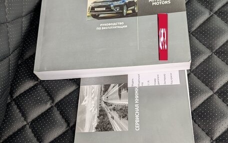 Mitsubishi Outlander III рестайлинг 3, 2019 год, 2 800 000 рублей, 15 фотография