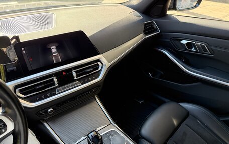 BMW 3 серия, 2019 год, 4 200 000 рублей, 10 фотография
