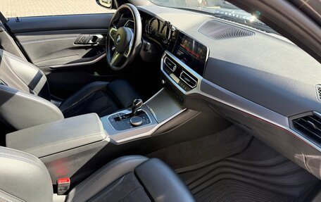 BMW 3 серия, 2019 год, 4 200 000 рублей, 13 фотография