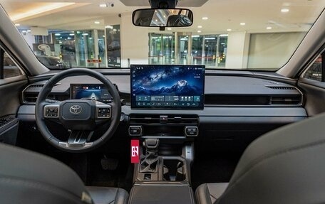Toyota RAV4, 2026 год, 4 150 000 рублей, 15 фотография