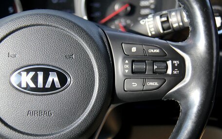 KIA Carnival III, 2019 год, 2 940 300 рублей, 22 фотография