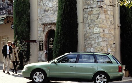 Audi A4, 1996 год, 65 000 рублей, 3 фотография