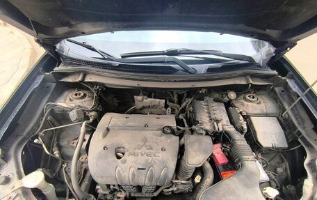Mitsubishi Outlander III рестайлинг 3, 2013 год, 1 200 000 рублей, 22 фотография