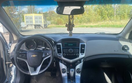 Chevrolet Cruze II, 2011 год, 600 000 рублей, 6 фотография