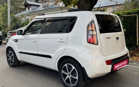 KIA Soul I рестайлинг, 2011 год, 700 000 рублей, 5 фотография