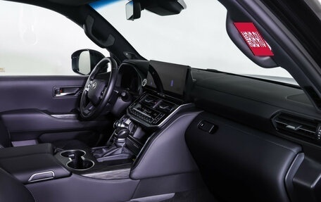 Toyota Land Cruiser, 2025 год, 12 890 000 рублей, 10 фотография