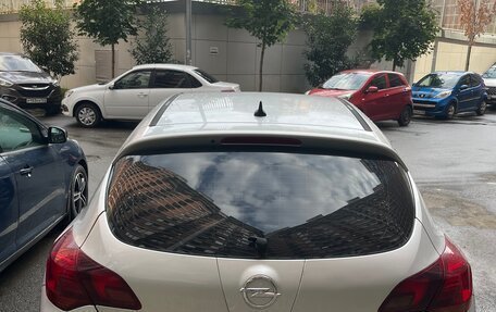 Opel Astra J, 2010 год, 420 000 рублей, 3 фотография