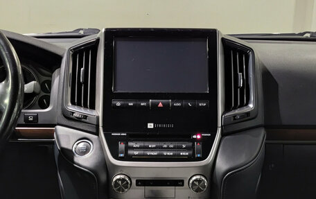 Toyota Land Cruiser 200, 2018 год, 6 747 000 рублей, 18 фотография
