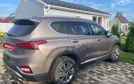 Hyundai Santa Fe IV, 2018 год, 2 500 000 рублей, 2 фотография