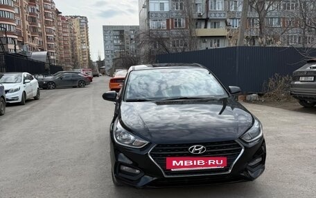 Hyundai Solaris II рестайлинг, 2018 год, 1 250 000 рублей, 2 фотография
