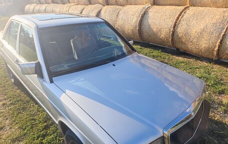 Mercedes-Benz 190 (W201), 1983 год, 430 000 рублей, 9 фотография