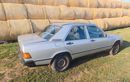 Mercedes-Benz 190 (W201), 1983 год, 430 000 рублей, 12 фотография