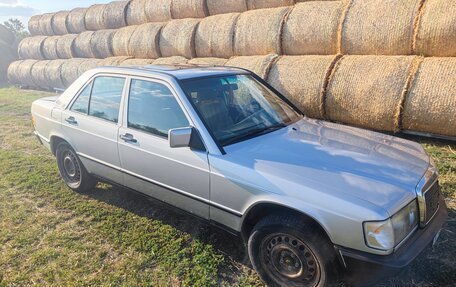 Mercedes-Benz 190 (W201), 1983 год, 430 000 рублей, 10 фотография