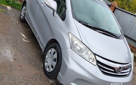 Honda Freed I, 2012 год, 1 110 000 рублей, 2 фотография